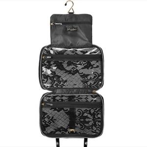 Victoria's Secret Bags - NWT Victoria's Secret Graphic Lace Travel Case Victoria's Secret Bags - NWT Victoria's Secret Graphic Lace Travel Case